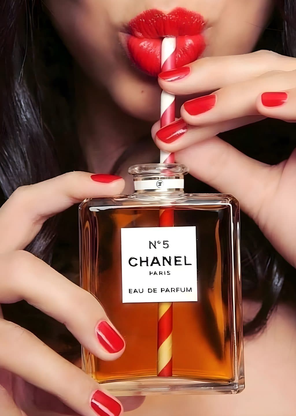 Chanel N°5: Zamansız Zarafet