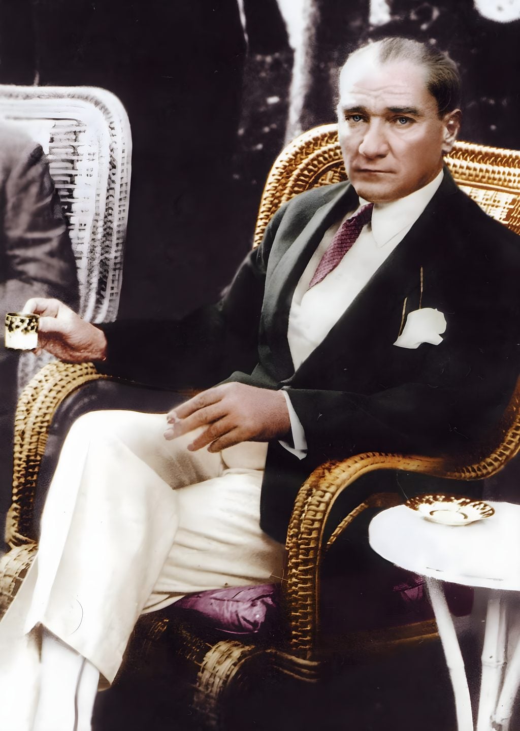 Mustafa Kemal Atatürk: İktidar ve Reform
