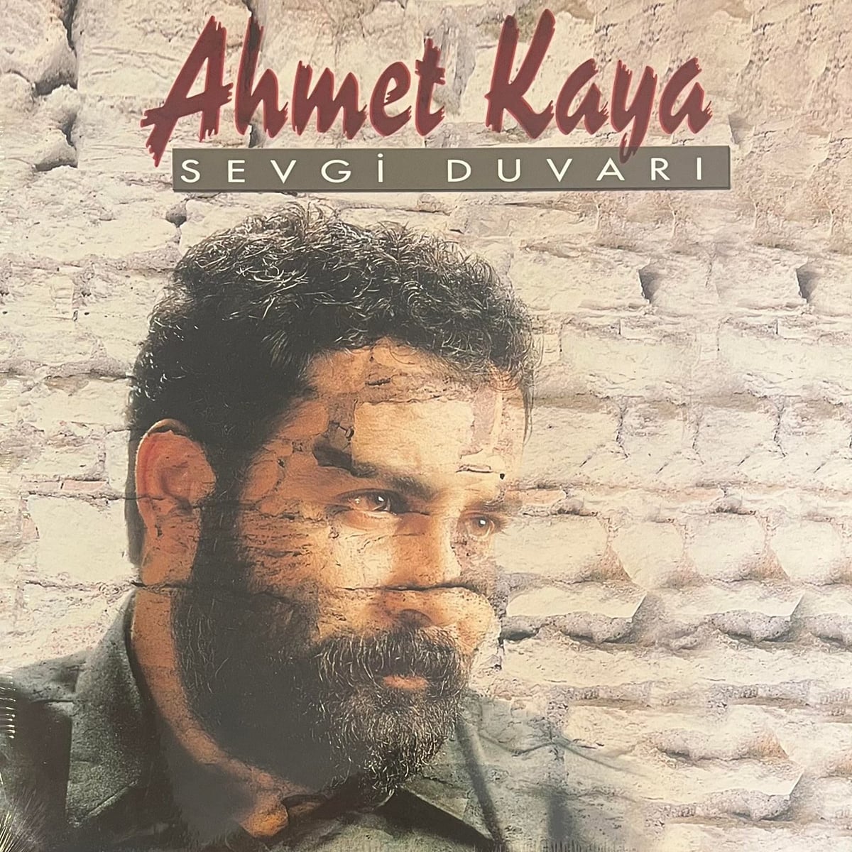 Ahmet Kaya - Sevgi Duvarı Albüm Kapağı