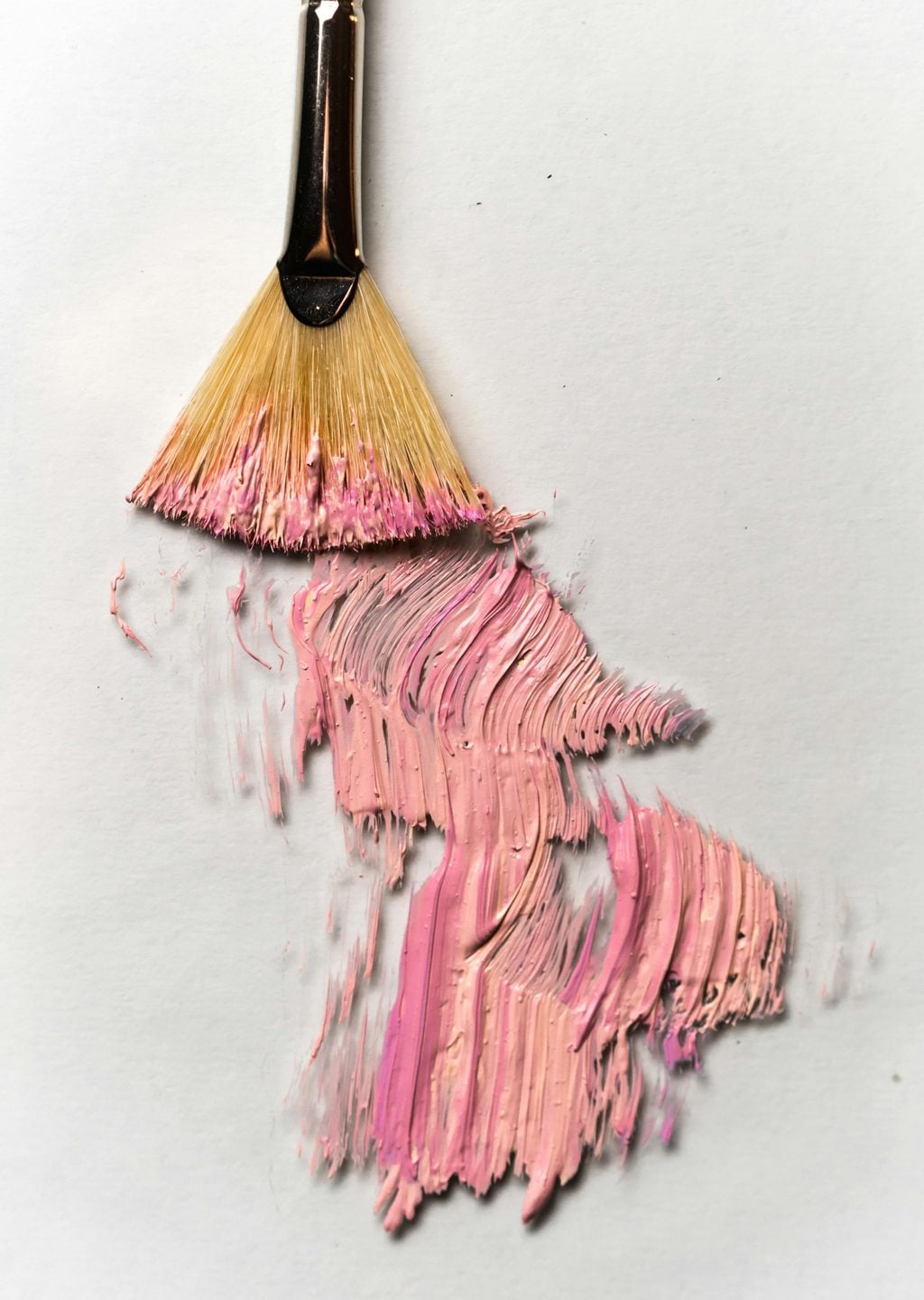 Pembe Fırça