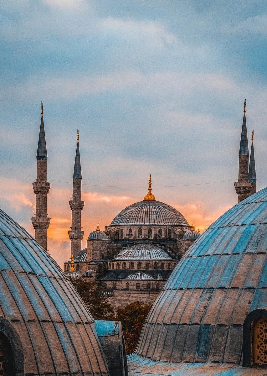 Sultan Ahmet Camii: İstanbul'un İkonik Yapısı