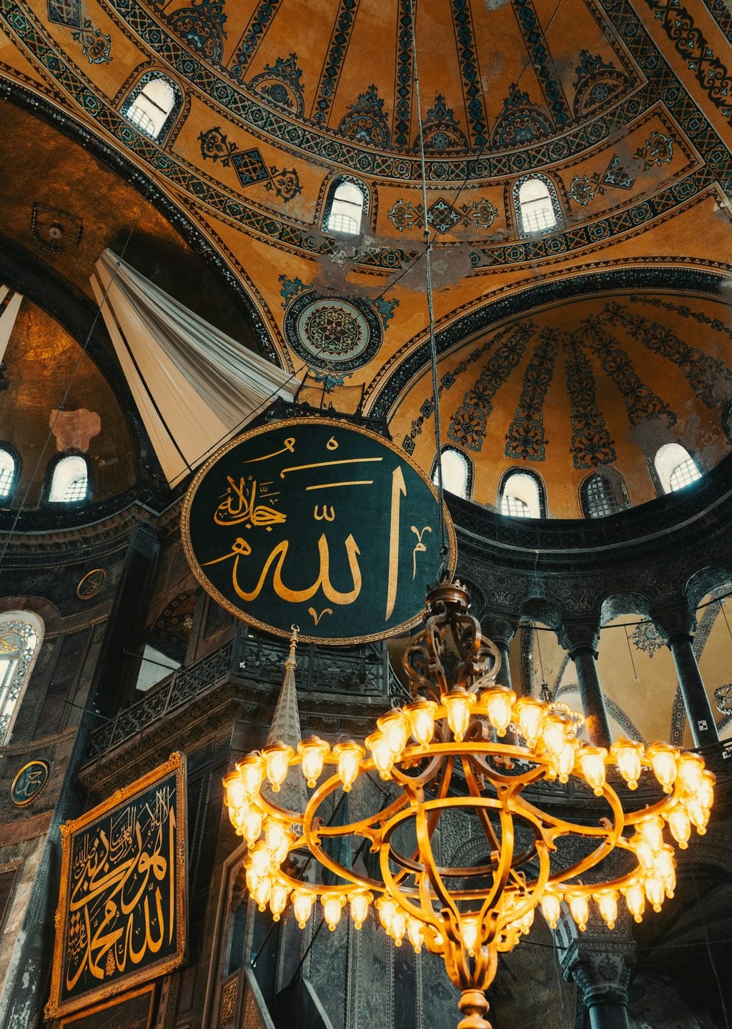 Ayasofya: İstanbul'un İhtişamı