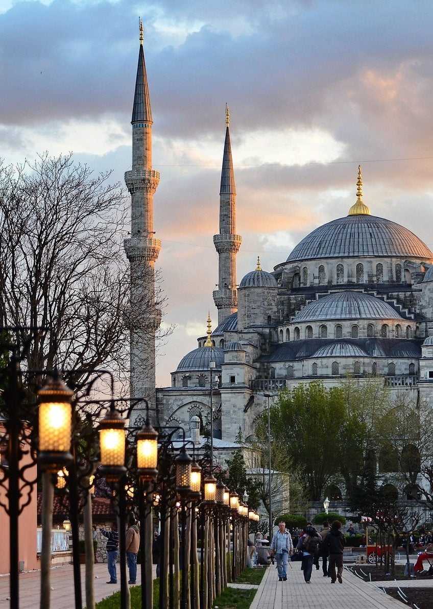 İstanbul Camisi ve Minareleri