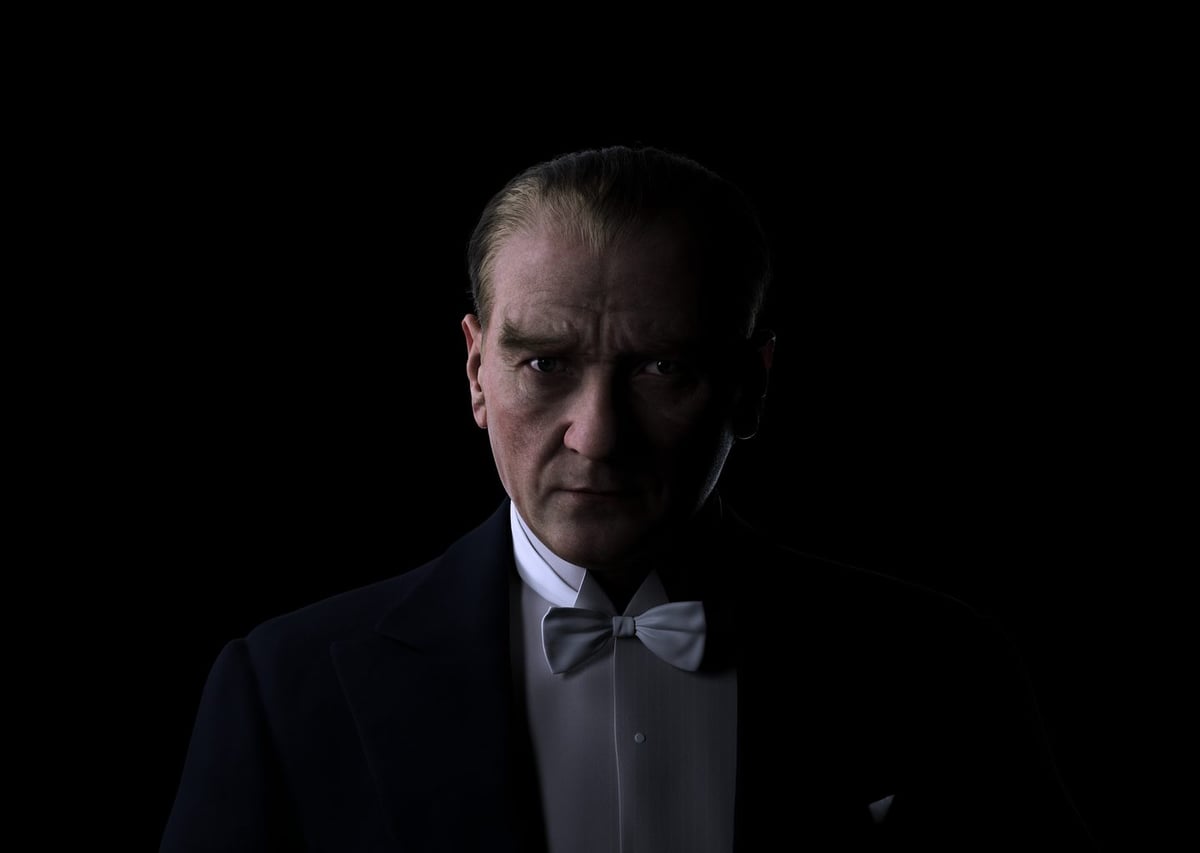 Atatürk Tuxedo Portre