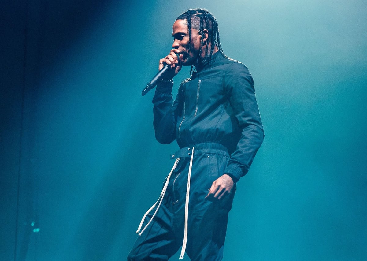 Travis Scott konser performansı