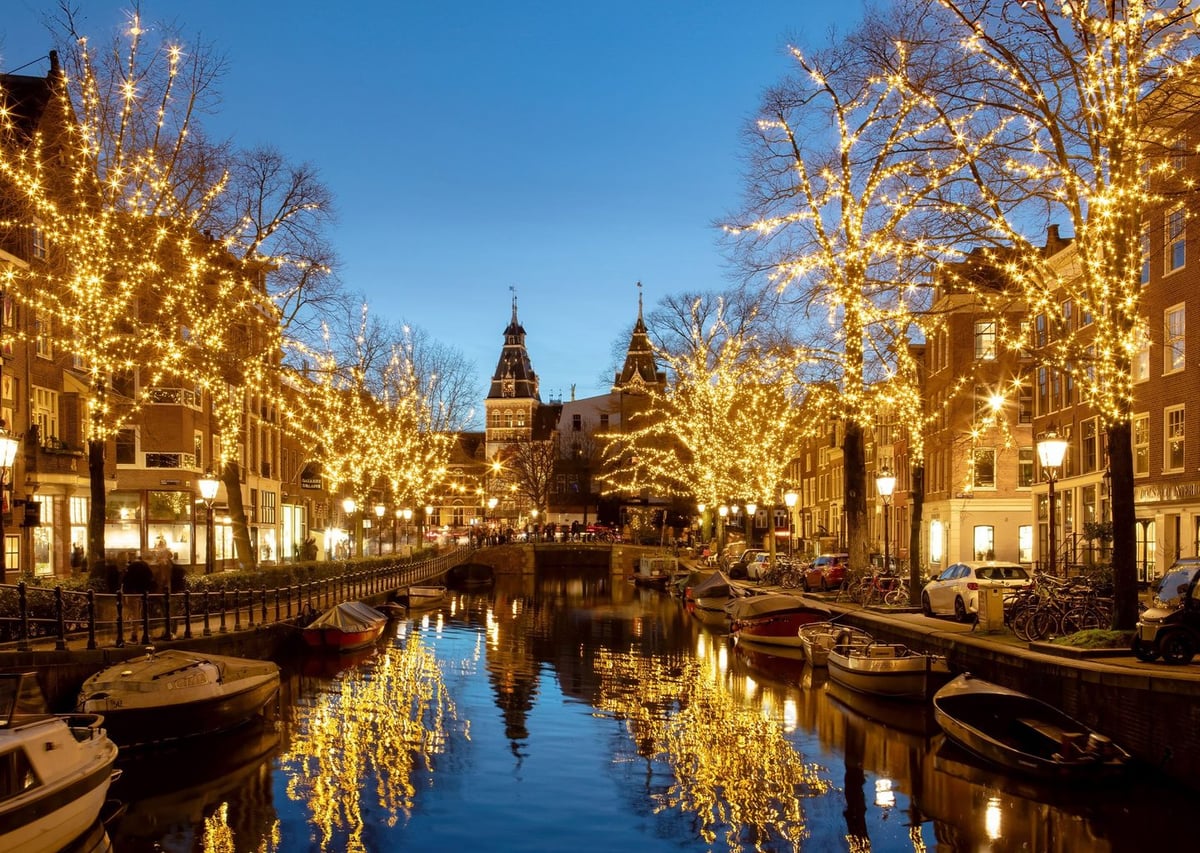 Amsterdam'ın Işıltılı Kanalları