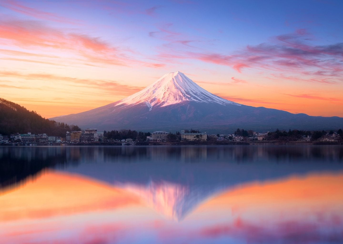 Fuji Dağı: Gün Doğumu Manzarası