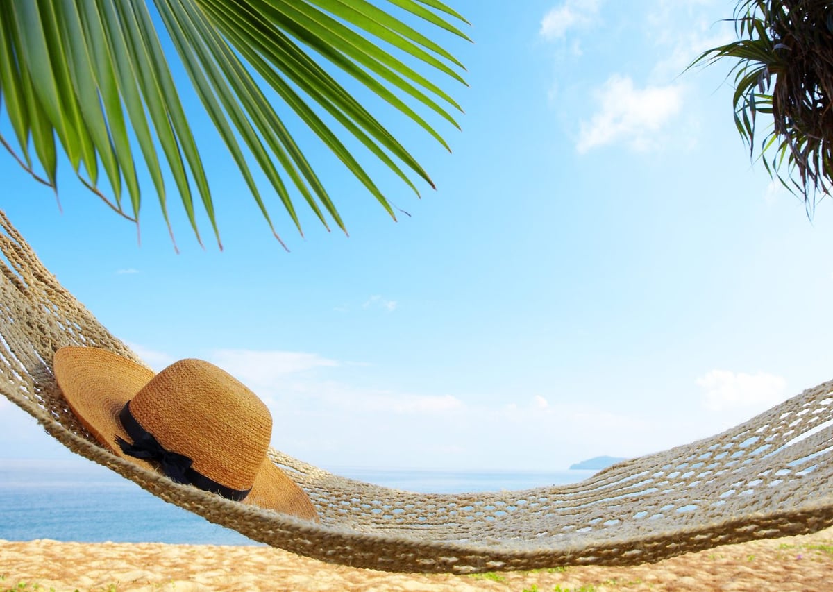 Hamakta Şapka: Huzurlu Tatil